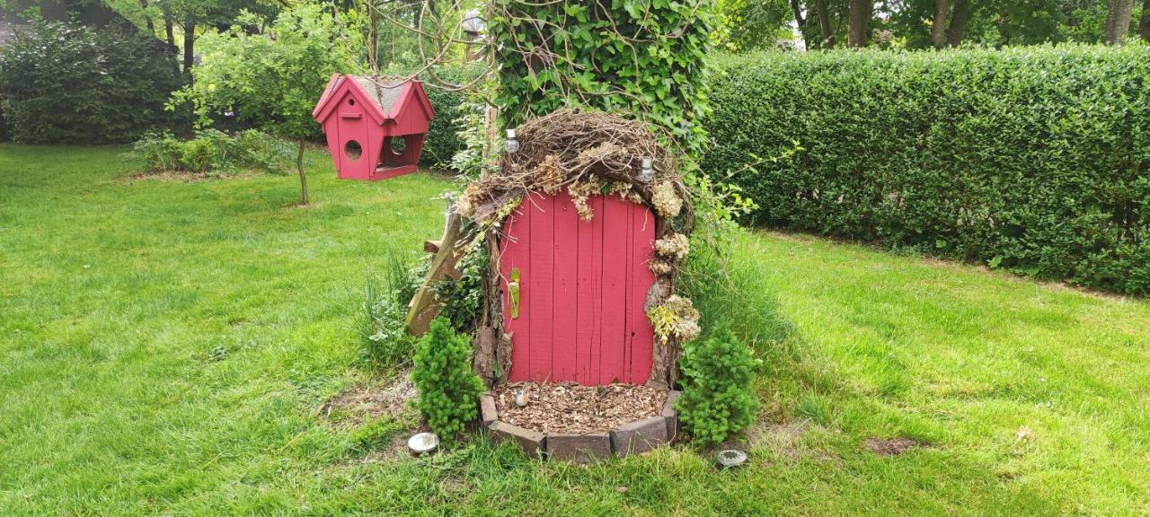 Villa Kunterbunt, Gemuetlichkeit Am Waldesrand Drangstedt Bagian luar foto